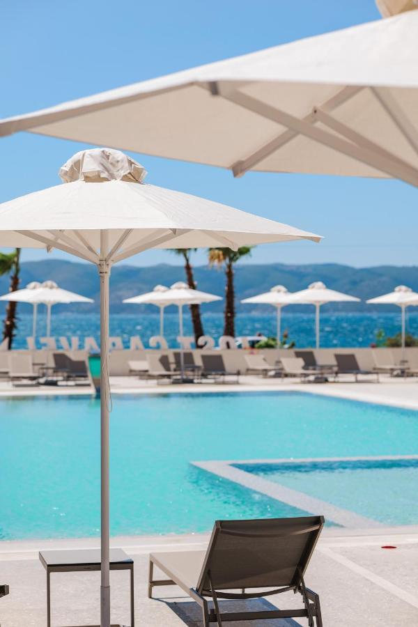 Jost Caravel Hotell Radhimë Exteriör bild