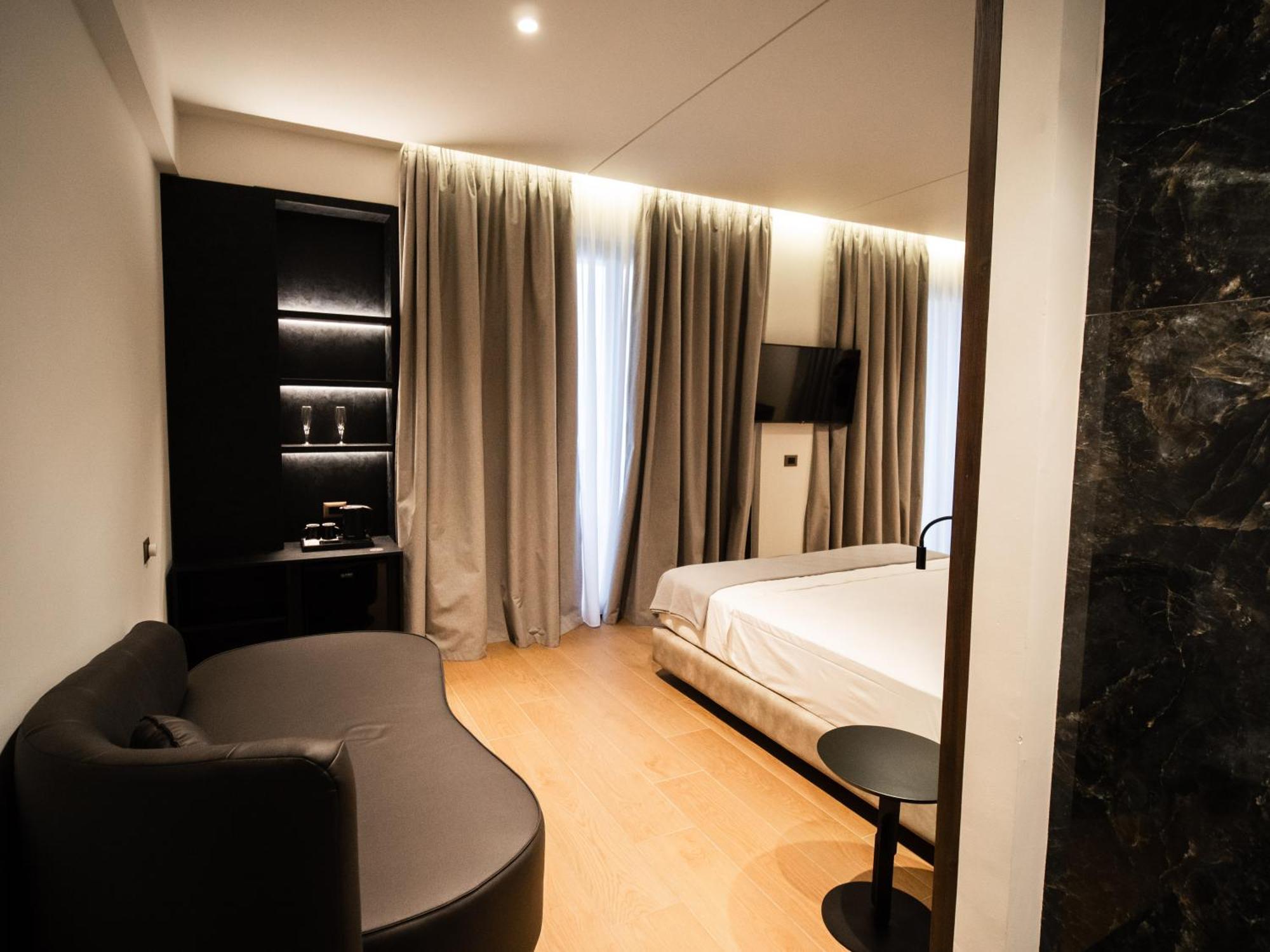 Jost Caravel Hotell Radhimë Exteriör bild